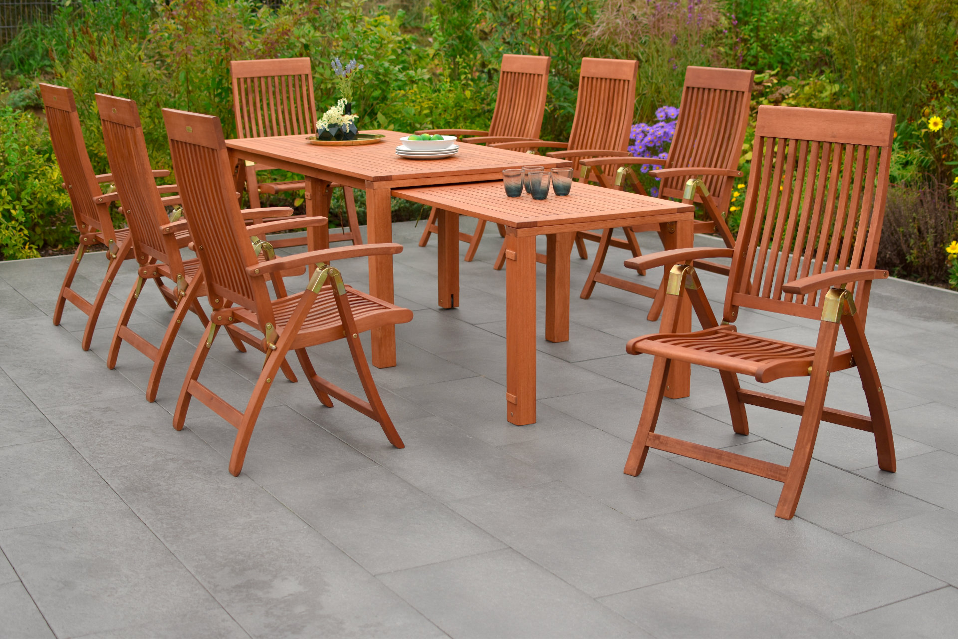 Comodoro Gartenmöbel-Set für 8 Personen – 9-teilig aus FSC® Eukalyptusholz mit großem Flex-Ausziehtisch 185–370 cm & verstellbaren Klappsesseln