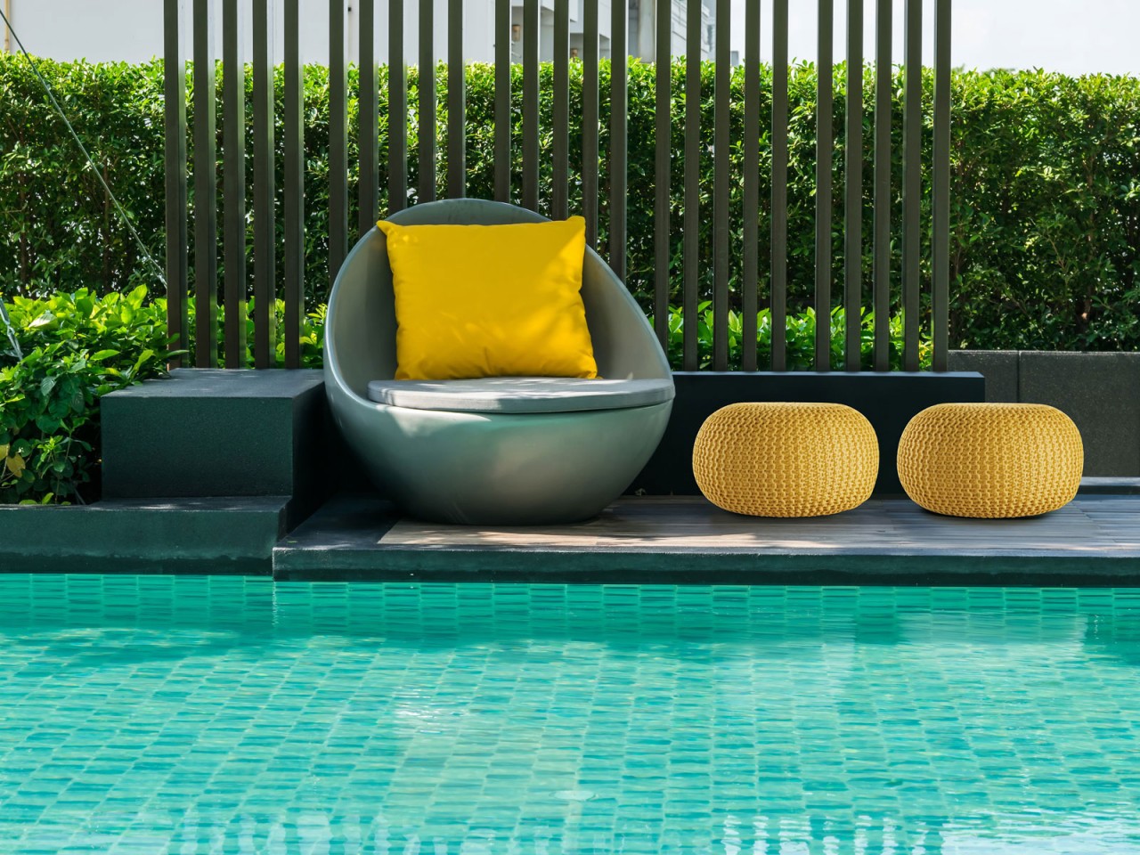 Pouf PREMIUM ø45cm Sitzhocker Strickpouf Innen Terrasse Pool Garten nachhaltig