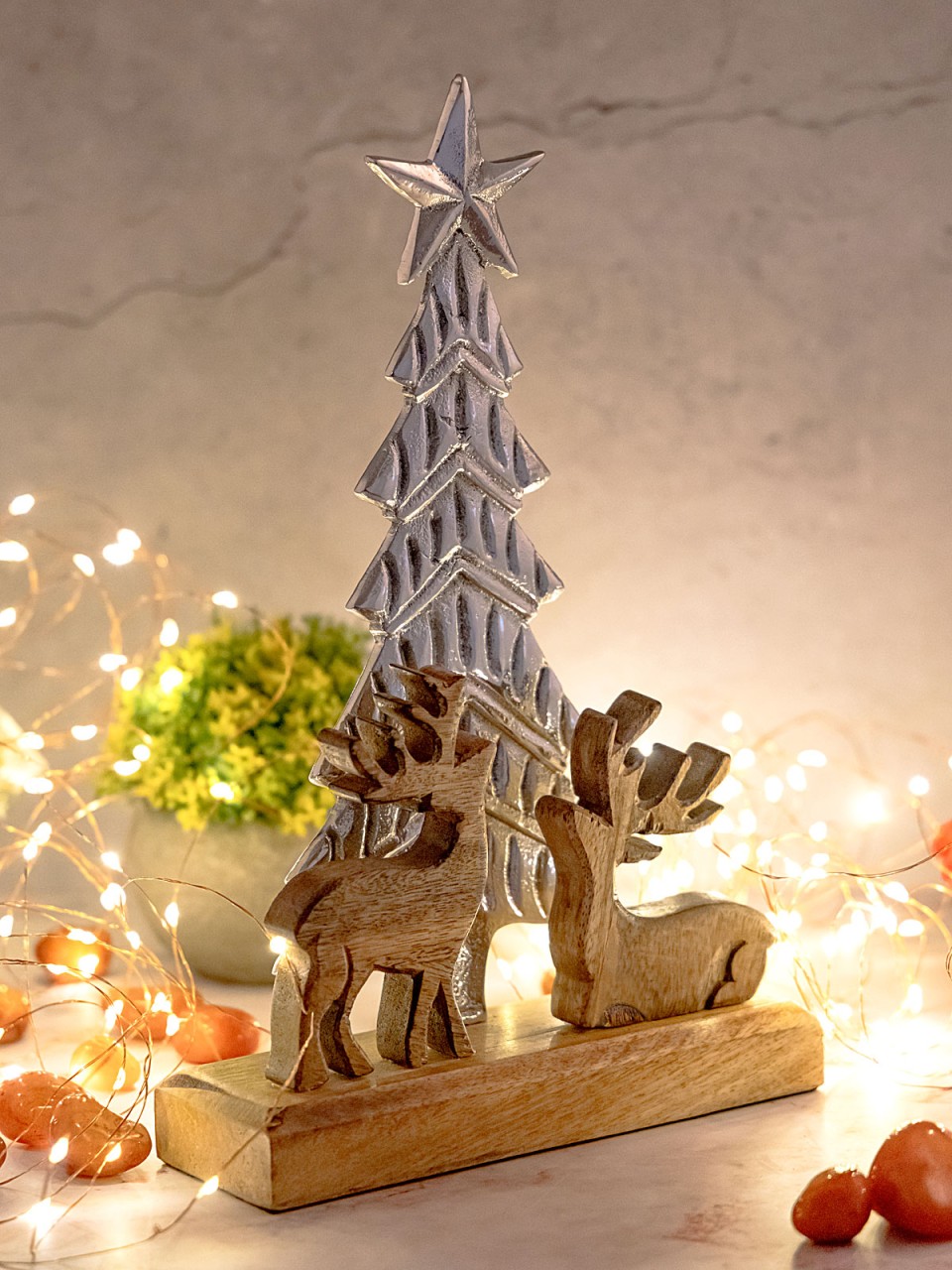 Dekofigur Weihnachtsbaum mit Hirschen 20x31cm Masterbox 8-teilig Weihnachtsdeko Aluminium