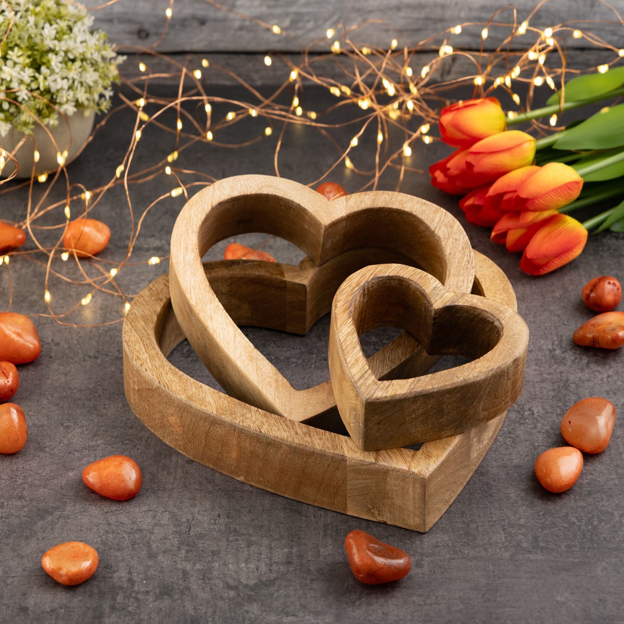 Dekofigur Herzen 12x 3er Set Holzfigur 24/18/11cm Masterbox Hochzeitsdekoration Mangoholz Dekofigur Herzen 12x 3er Set Holzfigur 24/18/11cm Masterbox Hochzeitsdekoration Mangoholz