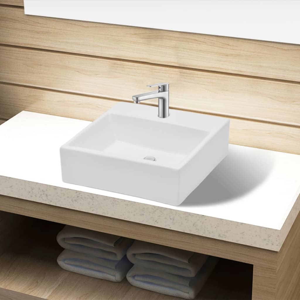 Waschbecken aus Keramik mit Wasserhahnloch weiß quadratisch Badezimmer Gäste WC